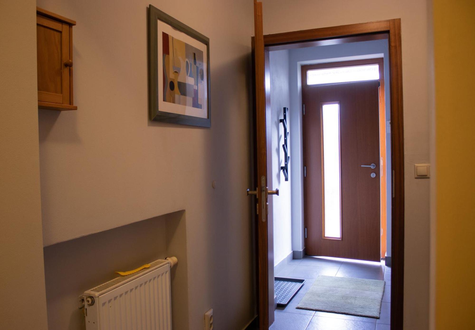 Apartman U Lesa Nové Jirny Exteriör bild